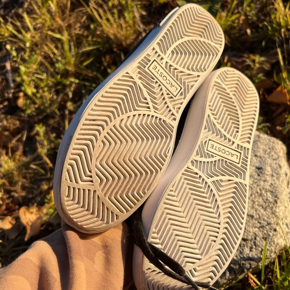 Lacoste shoes - Picture 3 of 4